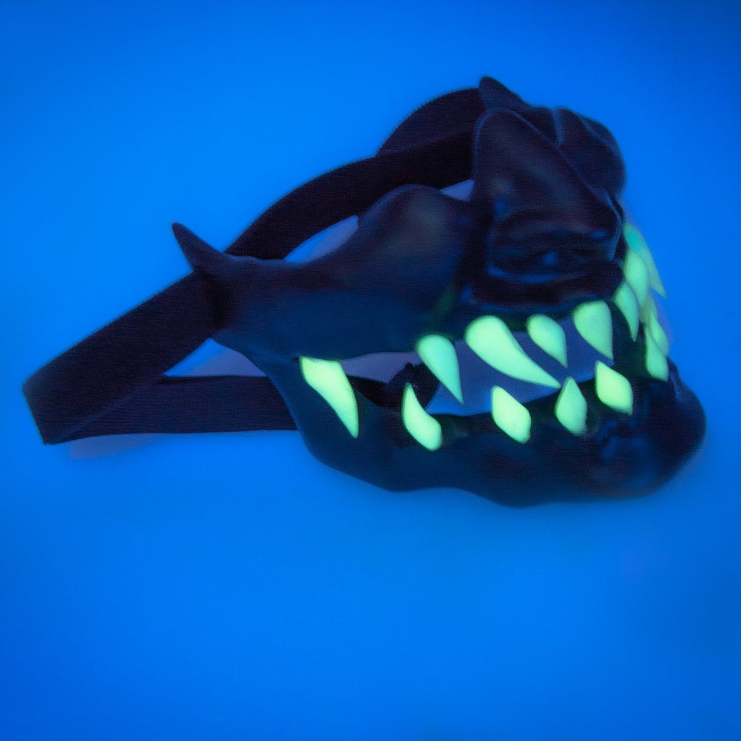 Cyberpunk Oni Glow Mask