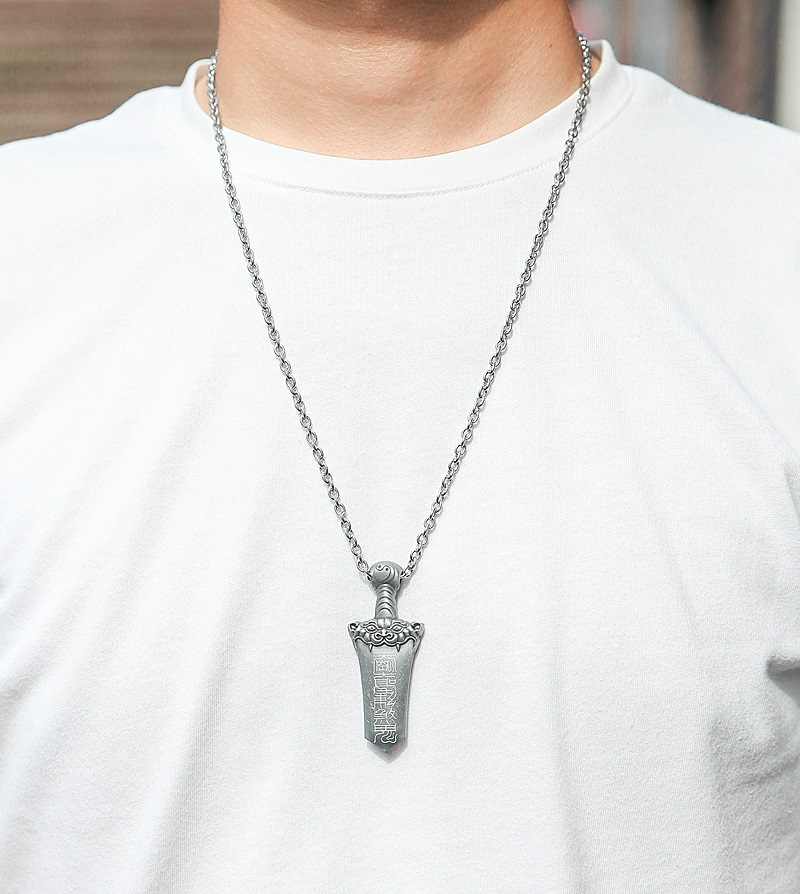 Starving Skeleton™ Thunder Blade Pendant Necklace