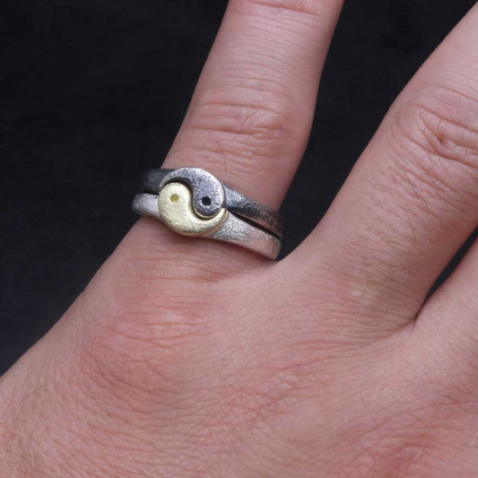 Duality Yin-Yang Ring Set